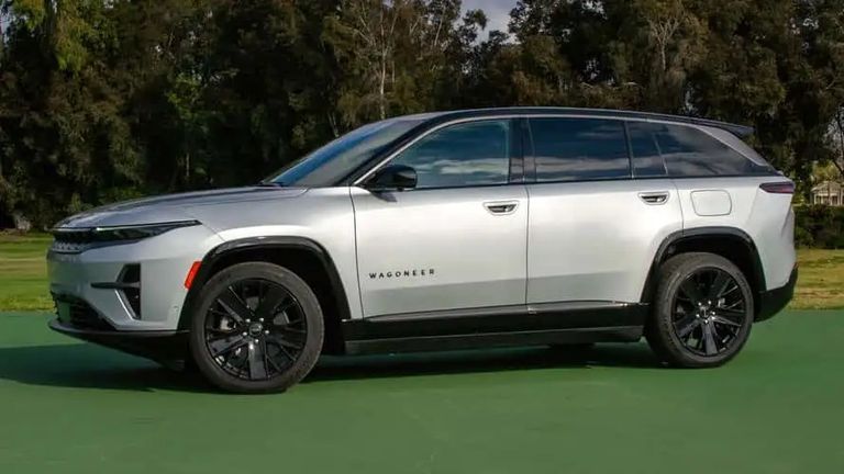 140-130700-best-performance-cars-2025-5