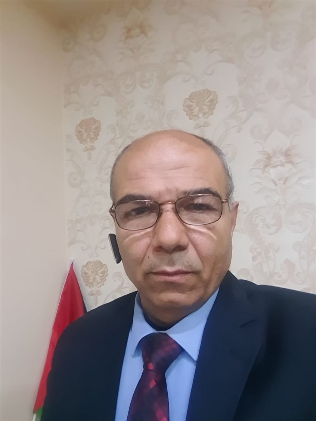 الدكتور نزار نزال&nbsp;