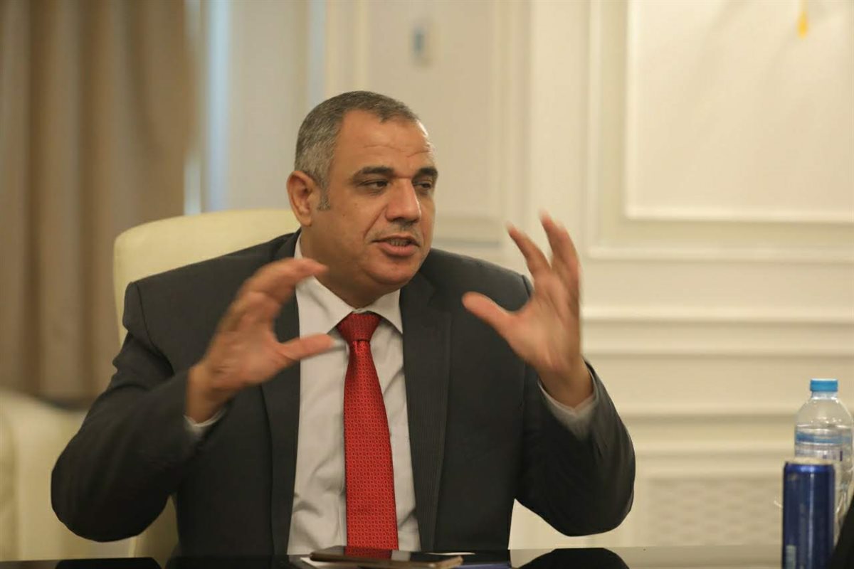 الدكتور منير اديب